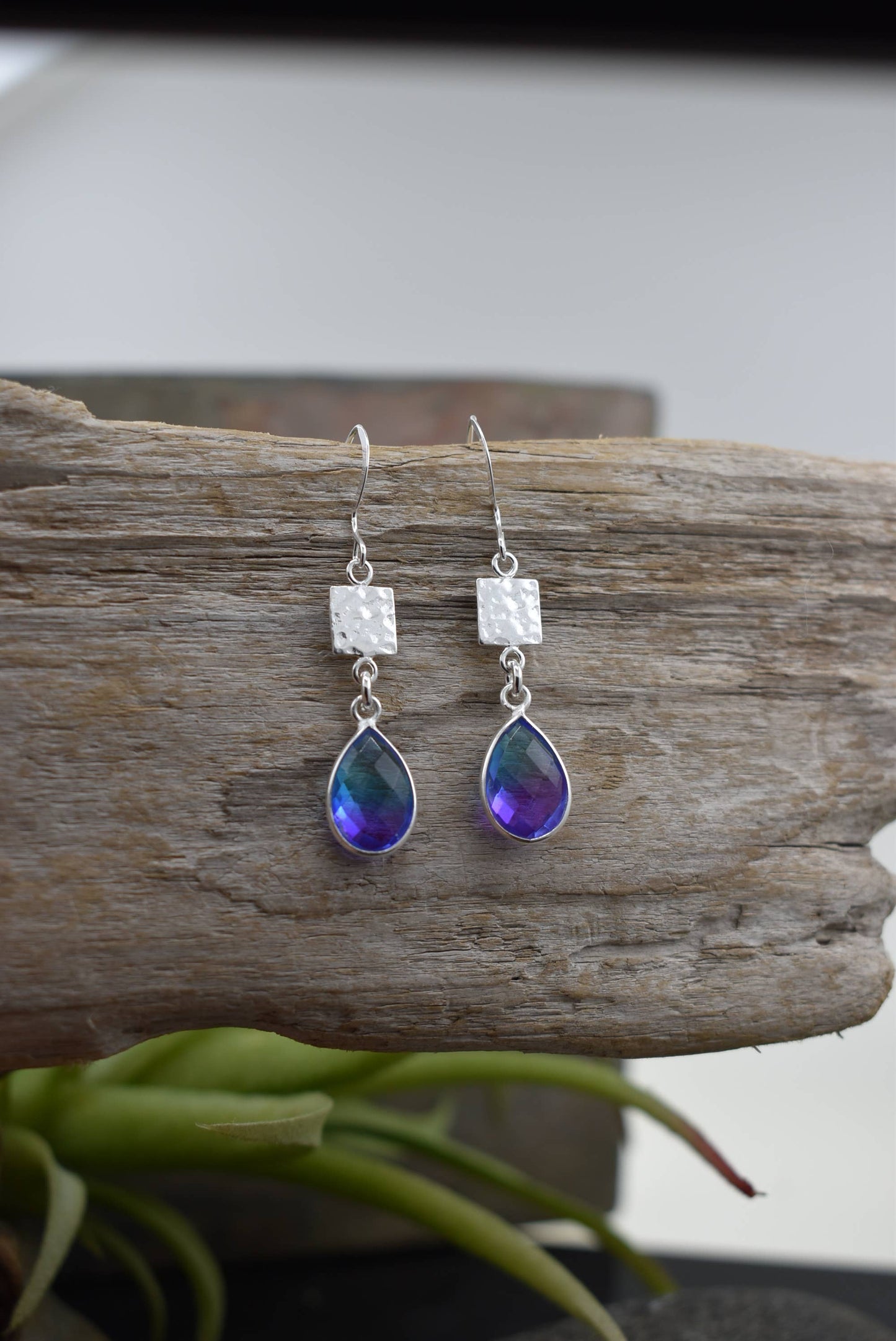 "NEW" EARRINGS - OMBRE QUARTZ HAMMERED STERLING SILVER