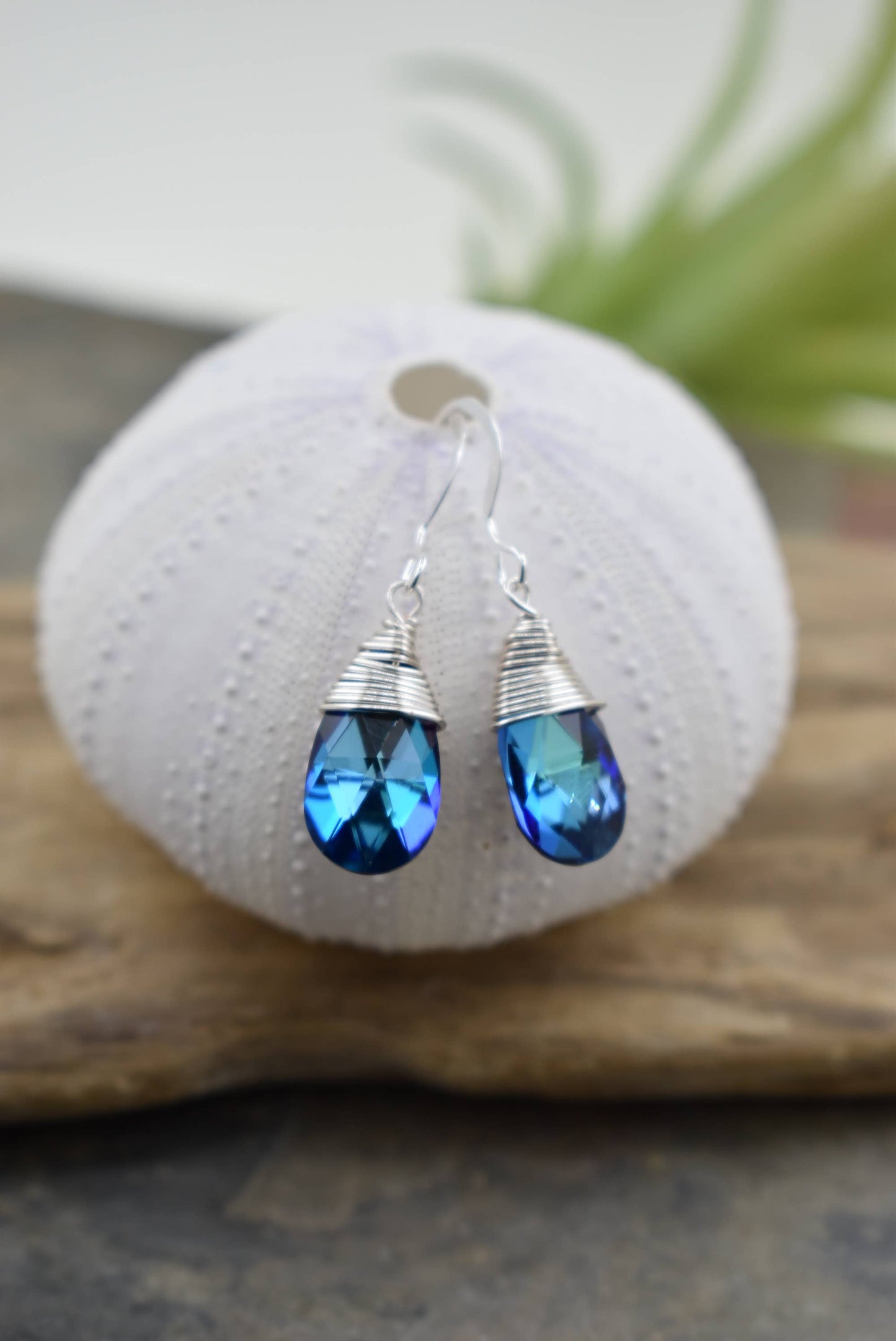 "NEW" EARRINGS - SWAROVSKI CRYSTAL DROP - BLUE