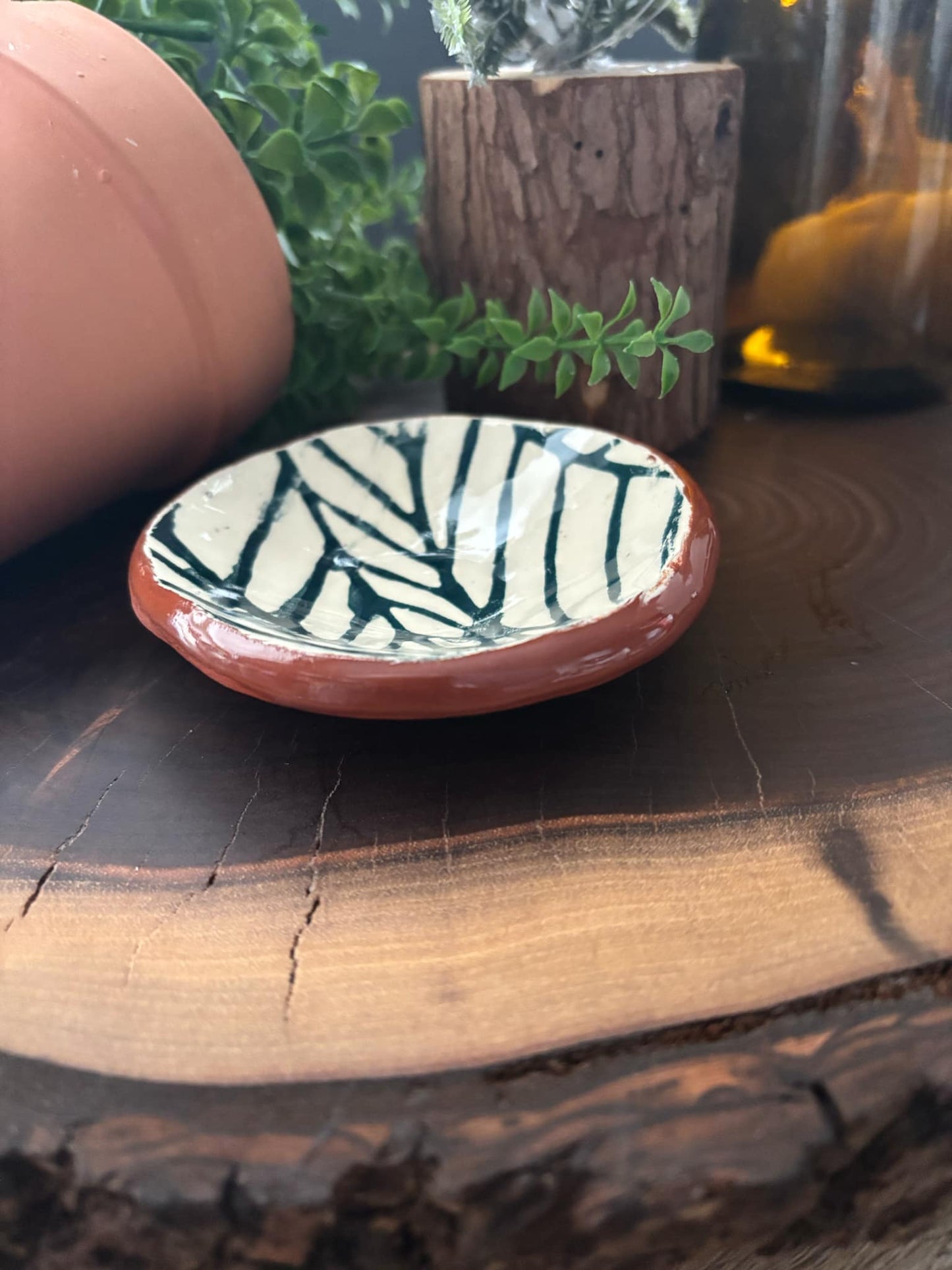 "NEW" - POTTERY TRINKET DISH - BLUE LEAVES