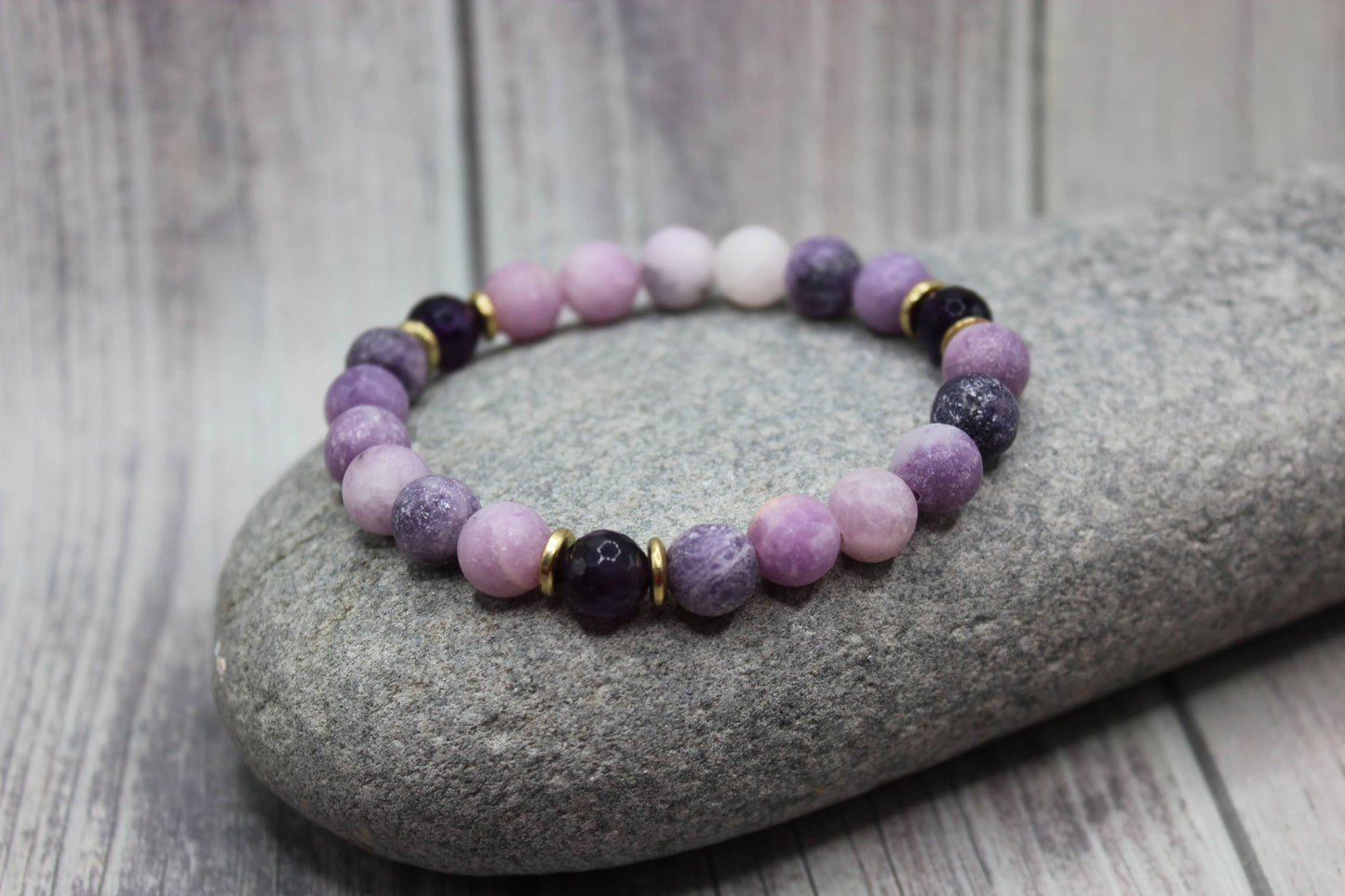 "NEW" BRACELET - GEMSTONE - AMETHYST & LAVENDER JADE