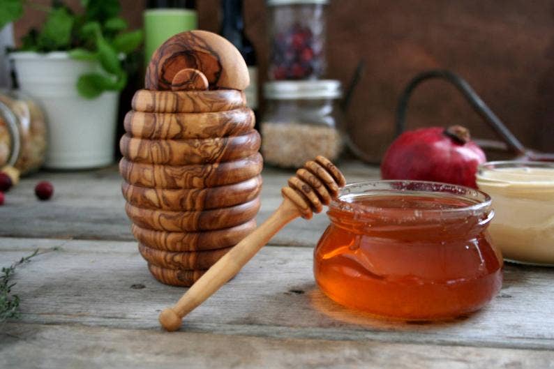 Handcrafted Honey Pot with Free Dipper
