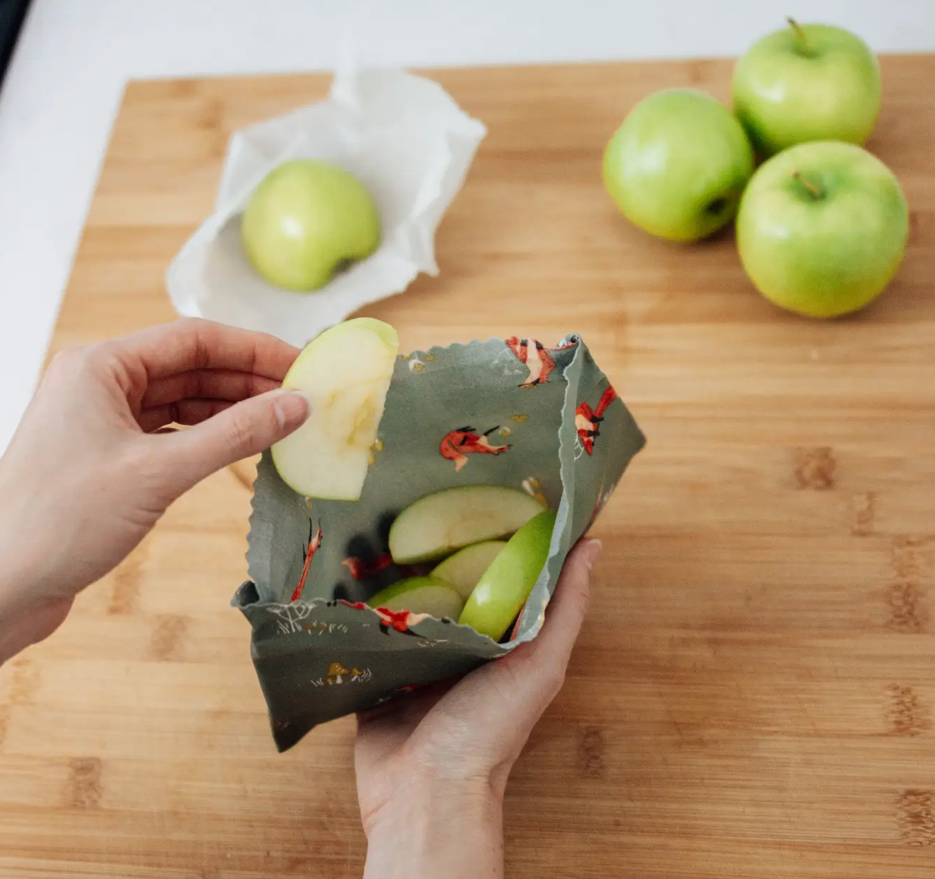 "NEW" BEESWAX FOOD WRAP - MEDIUM - REUSABLE - FOXES