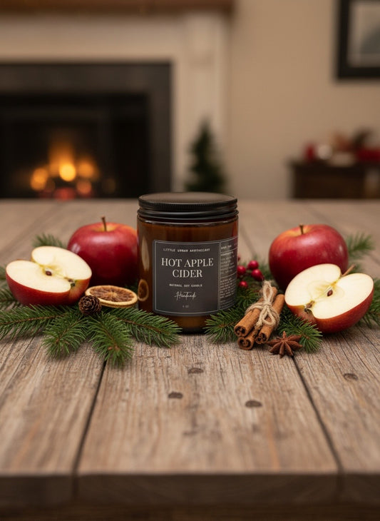 NEW - CANDLE - SOY - HOT APPLE CIDER