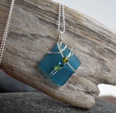 "NEW" NECKLACE - PENDANT TEAL GLASS – Sterling Silver with Swarovski Accents