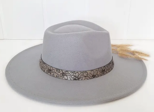"NEW" FEDORA HAT - FELTED WIDE BRIM ENGRAVED LEATHER BAND (GREY)