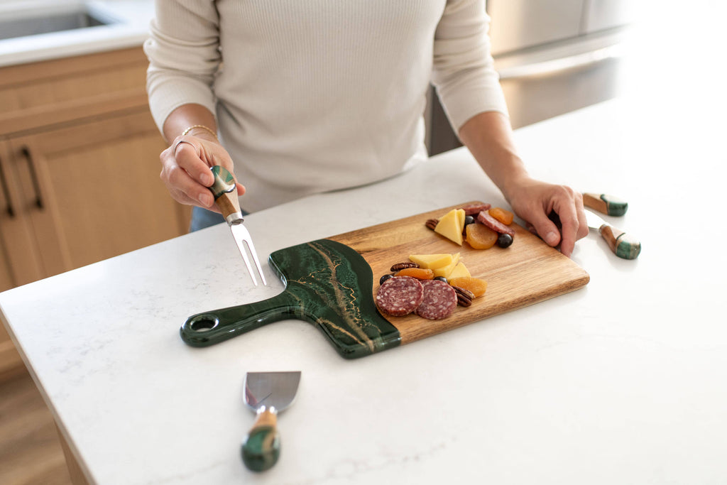 "Jade Green" - Christmas-Inspired Acacia & Resin Charcuterie Board