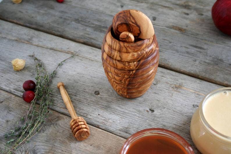 Handcrafted Honey Pot with Free Dipper