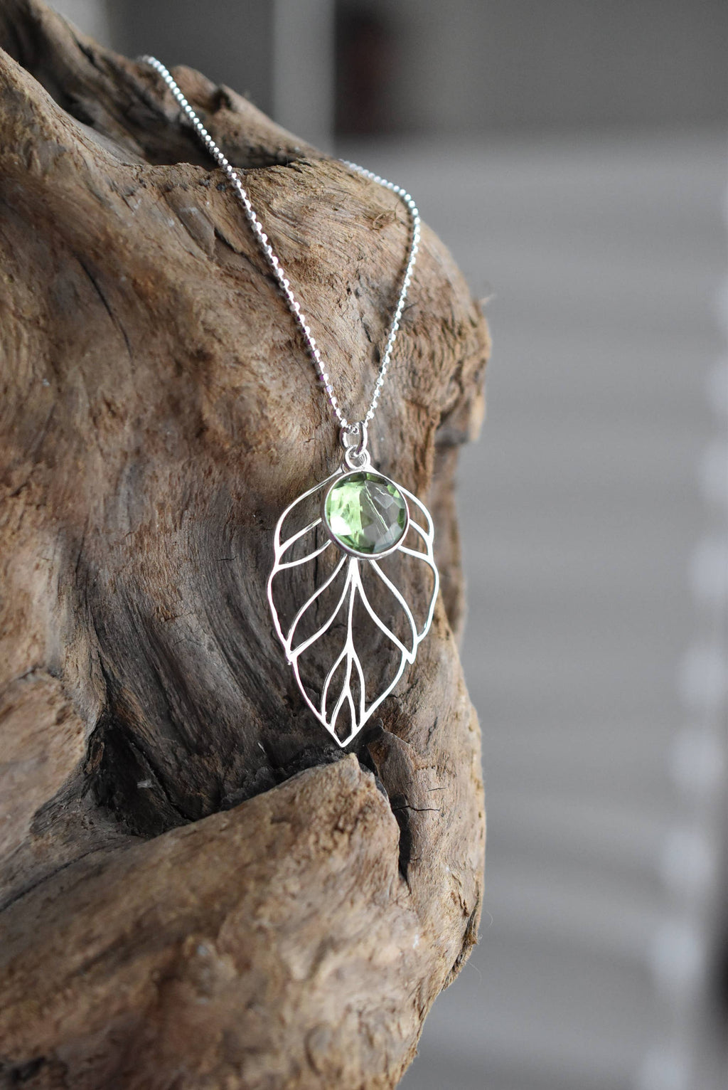 NECKLACE - Green Amethyst Leaf – Sterling Silver Nature-Inspired Elegance