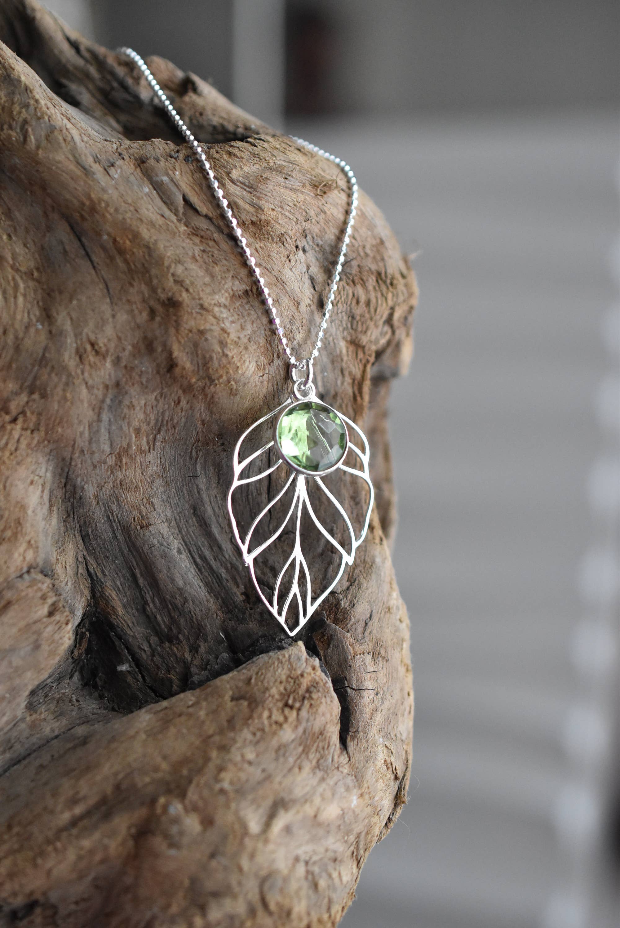 NECKLACE - Green Amethyst Leaf – Sterling Silver Nature-Inspired Elegance